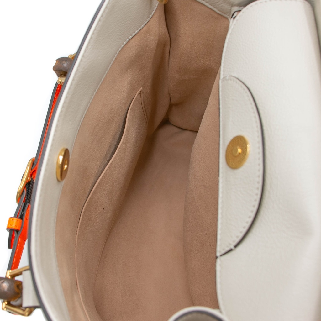 Gucci Diana Medium Top Handle Bag In White Leather