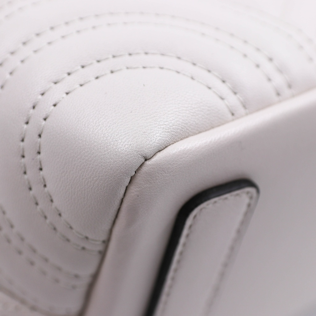 Gucci Betty Mini Tote Bag In White Leather 847386