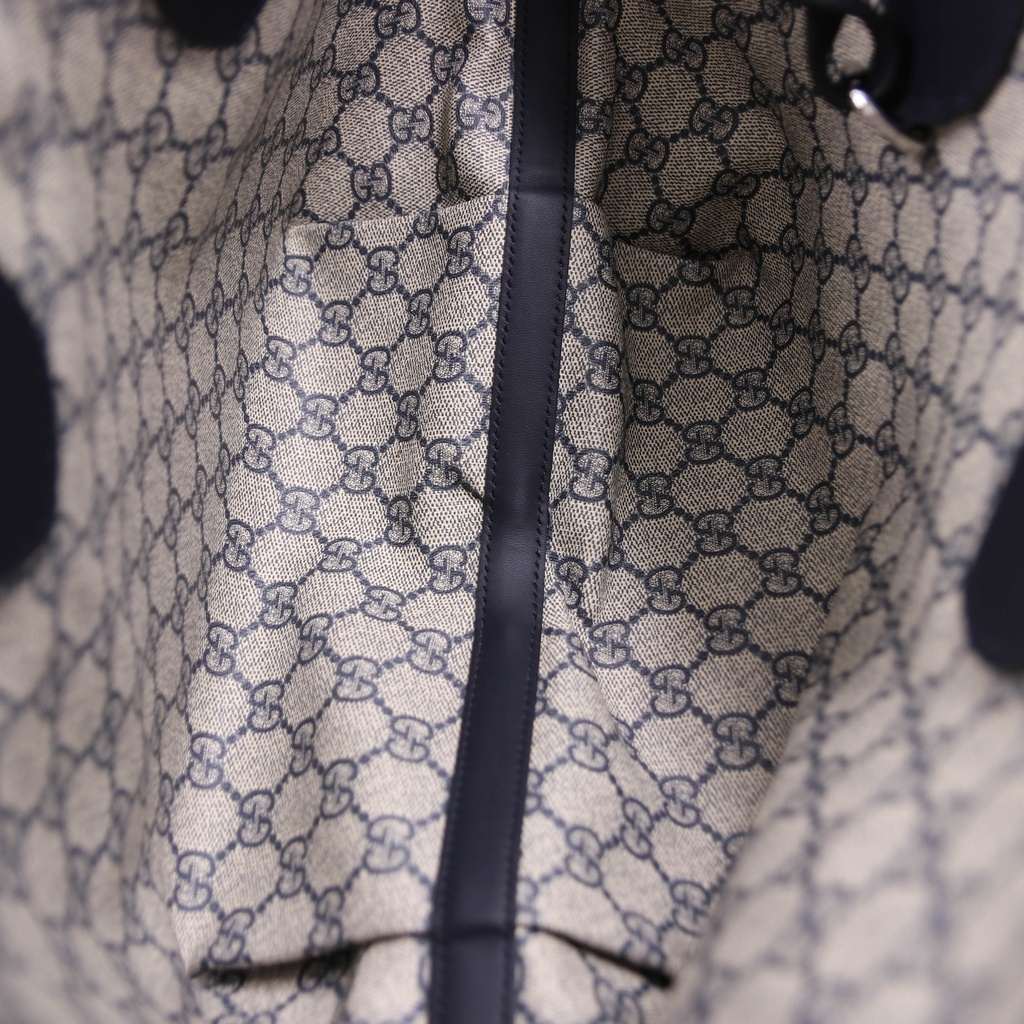 Gucci Totissima Small Reversible Tote In Dark Blue Denim 820496
