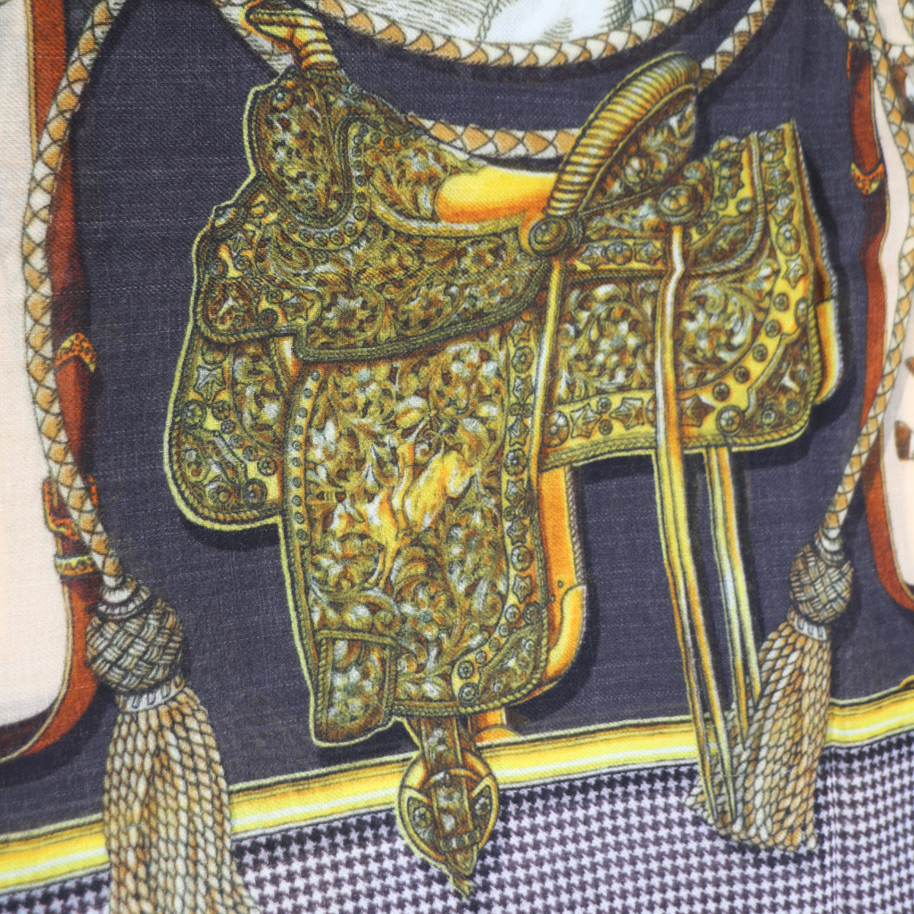 Gucci Silk Big Lady Baroque Scarf 594304 3G200 1000