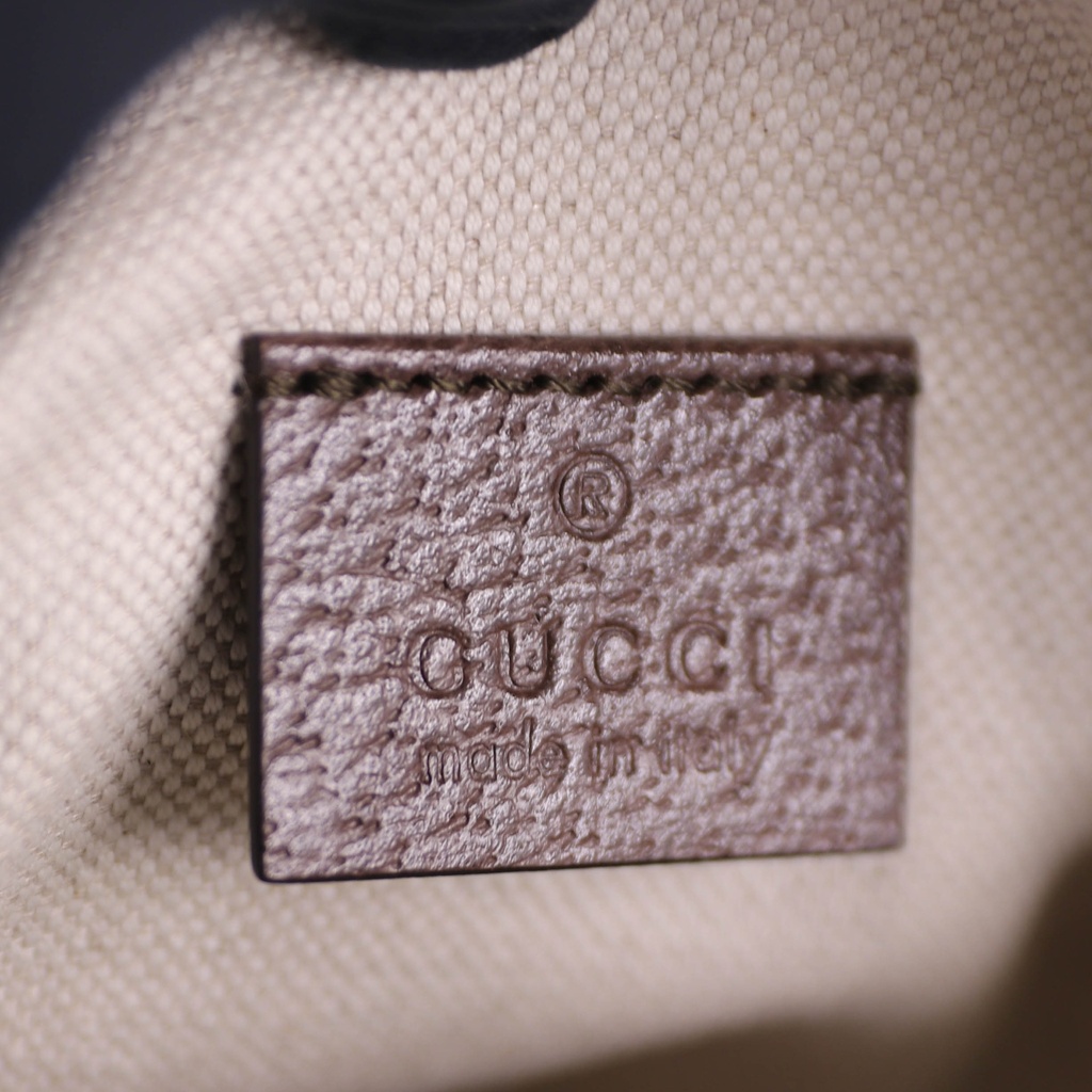 GG Supreme Neo Vintage Mini Crossbody Bag 658556