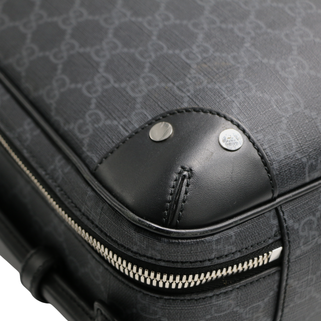 Gucci GG Supreme Backpack and Briefcase 658543