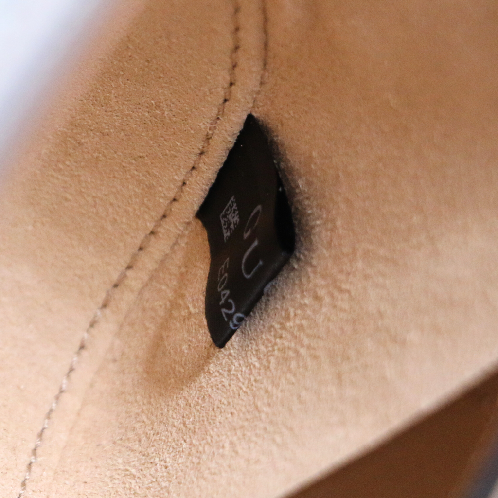 Gucci GG Supreme Small Padlock Shoulder Bag 811705