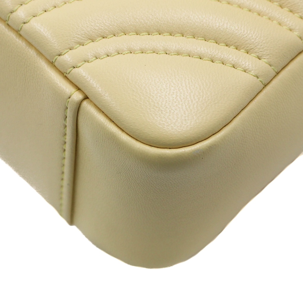 Gucci GG Marmont small shoulder bag in Light Yellow Leather 837280