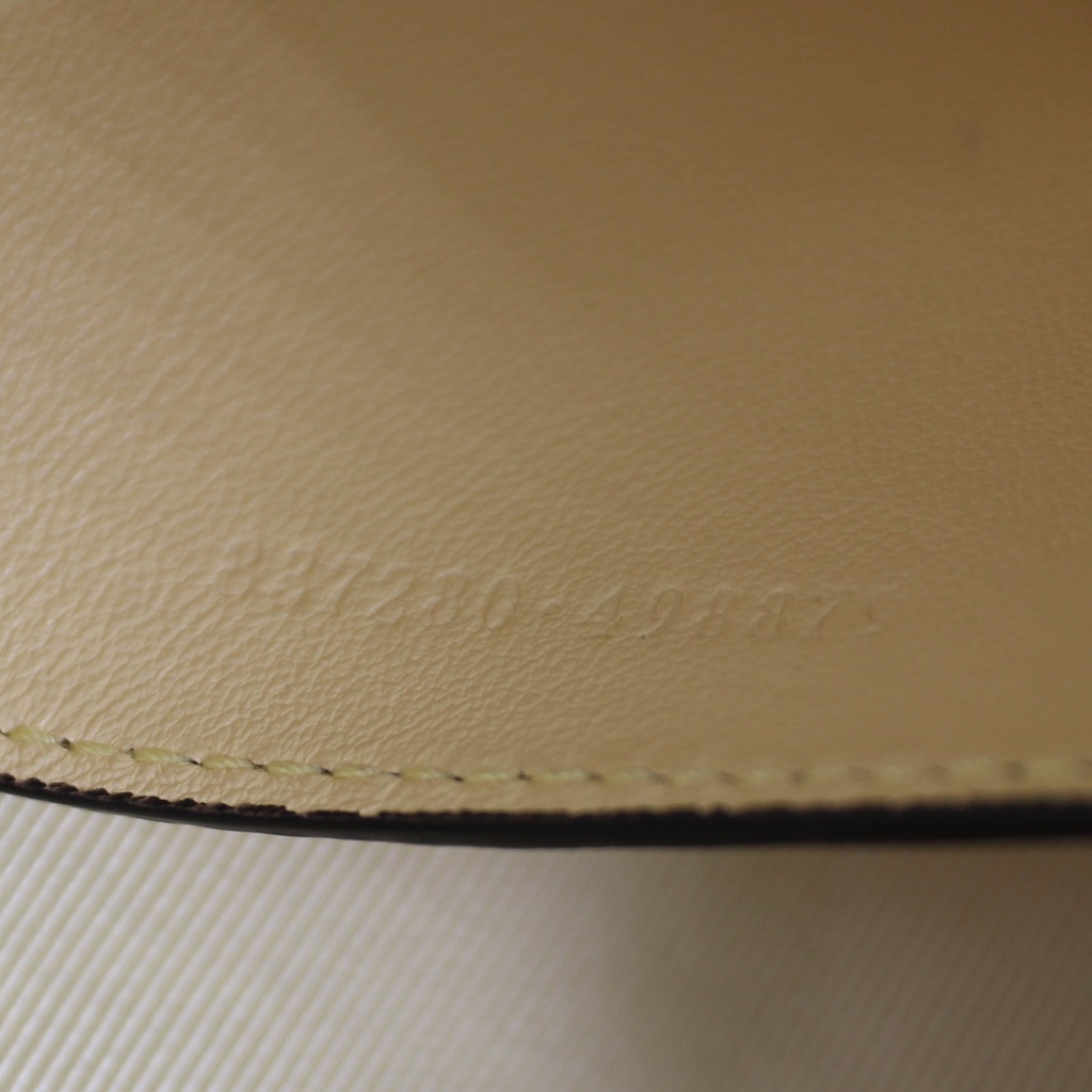 Gucci GG Marmont small shoulder bag in Light Yellow Leather 837280