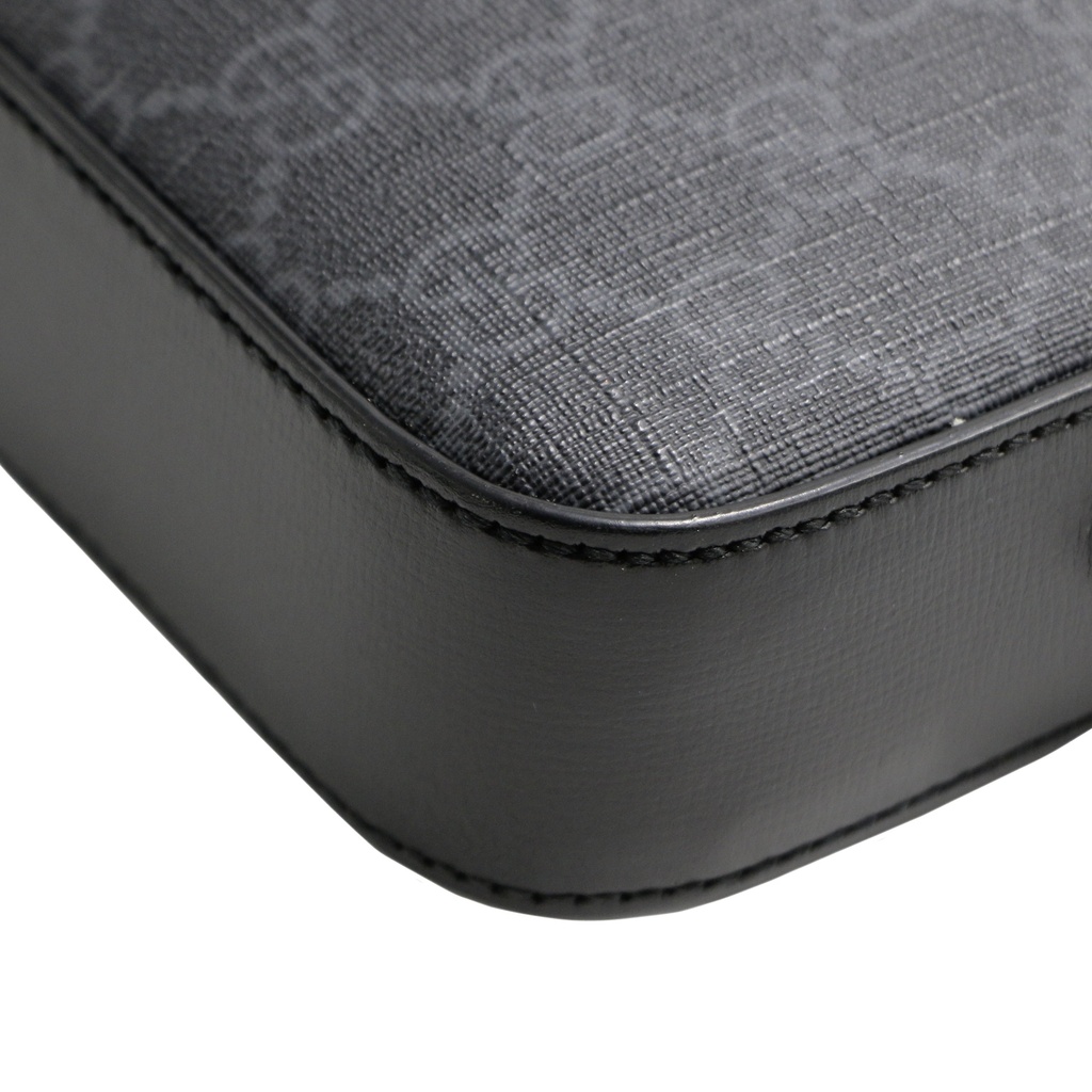 Gucci GG Supreme Canvas Shoulder Bag in Black 703468