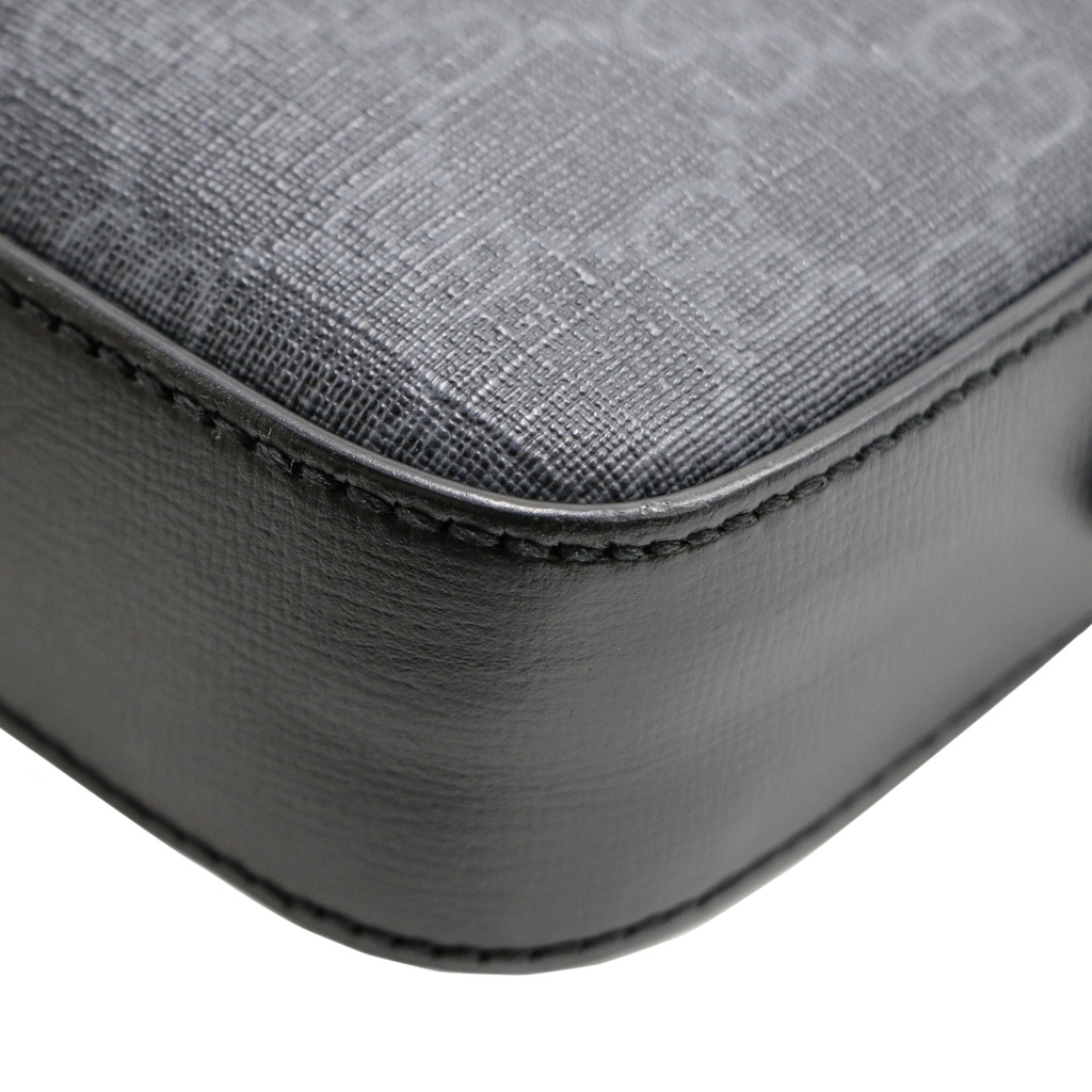 Gucci GG Supreme Canvas Shoulder Bag in Black 703468