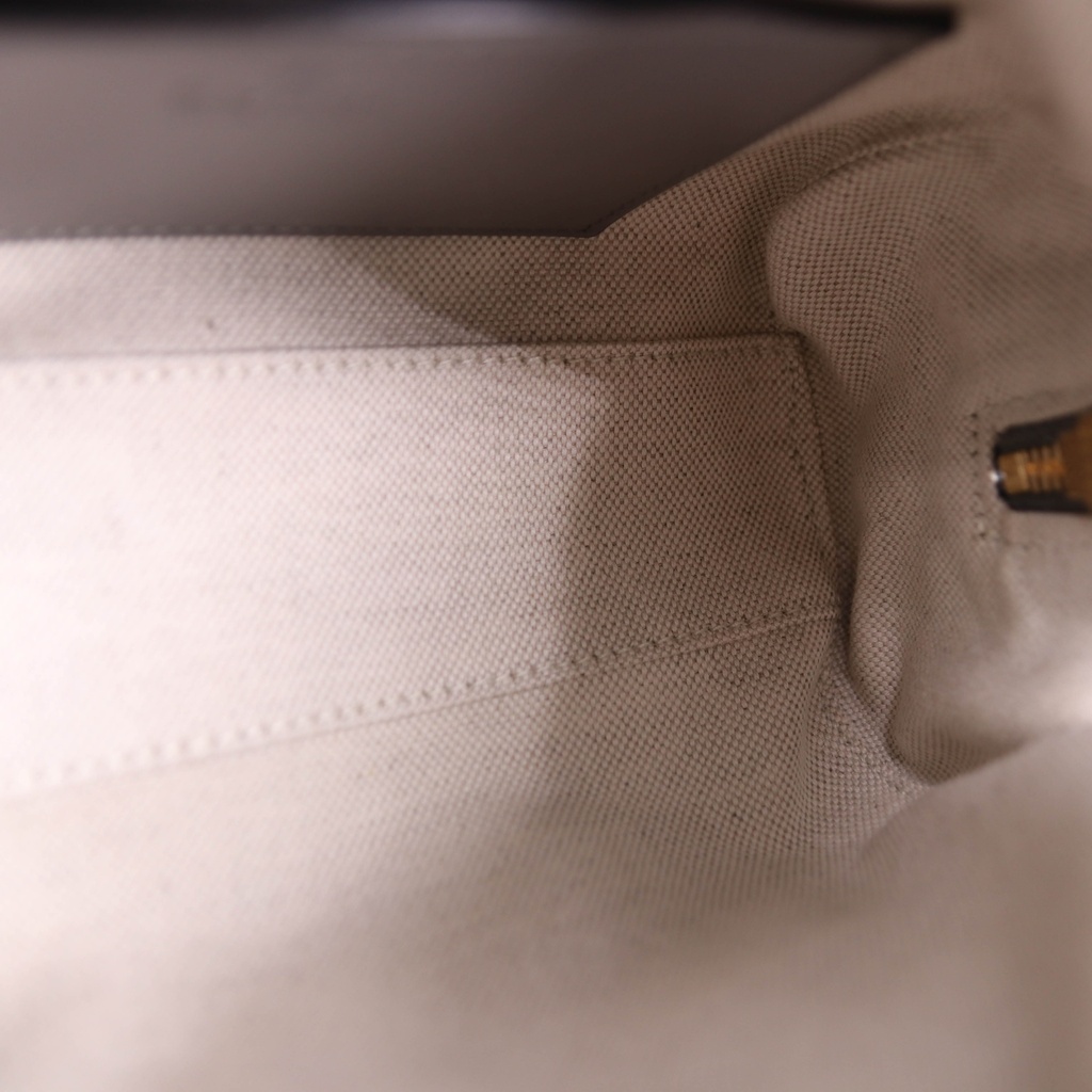 Gucci GG Matelassé Grey Leather Top Handle Bag 702251