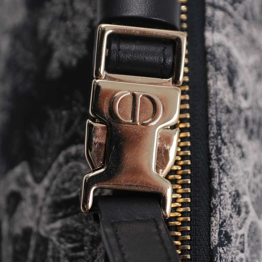 Christian Dior Medium DiorTravel Nomad Pouch