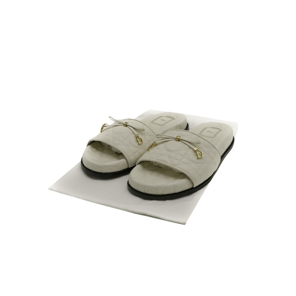 [Christian-Dior-26800] Christian Dior Cannage Slide White Quilted Cannage Lambskin Size 38