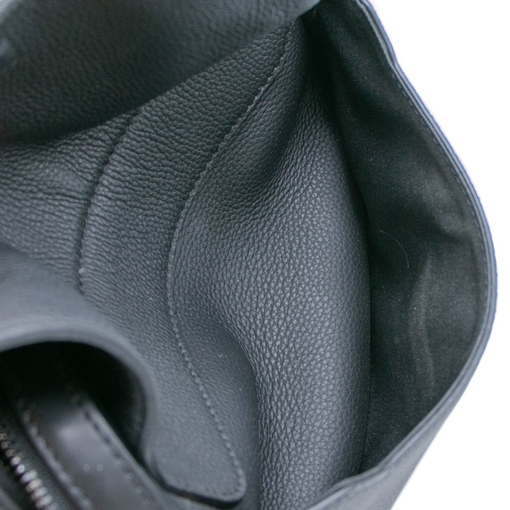 Louis Vuitton Aerogram Fastline Messenger Bag