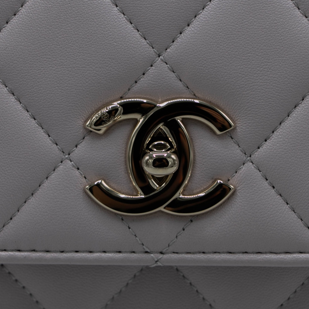 Chanel Lambskin Quilted Medium Trendy CC Flap Dual Handle Bag Lilas Lilac