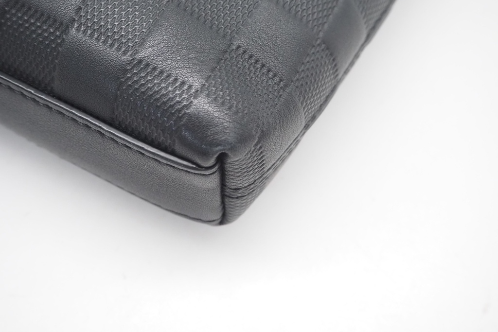 Louis Vuitton District Pochette Shoulder Bag