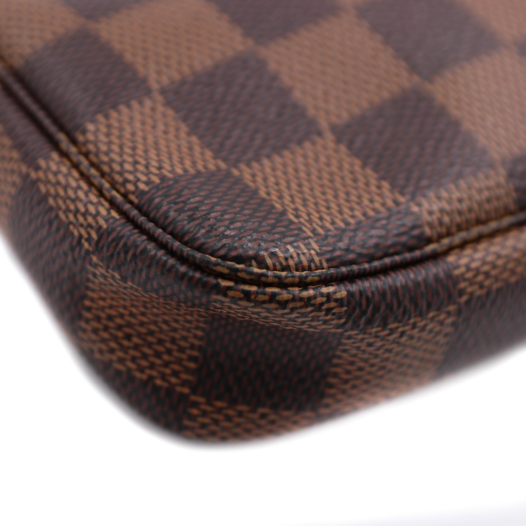 Louis Vuitton Damier Ebene Pochette