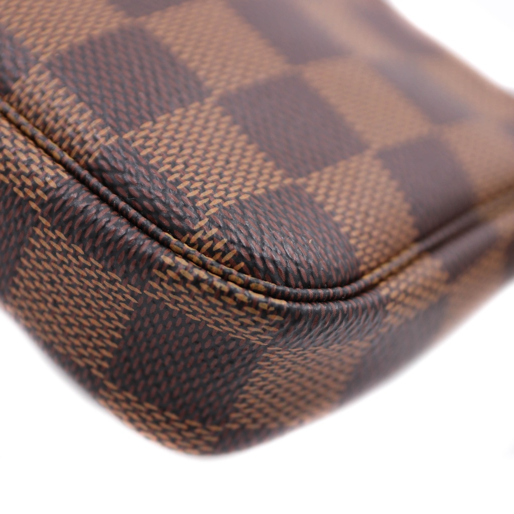 Louis Vuitton Damier Ebene Pochette