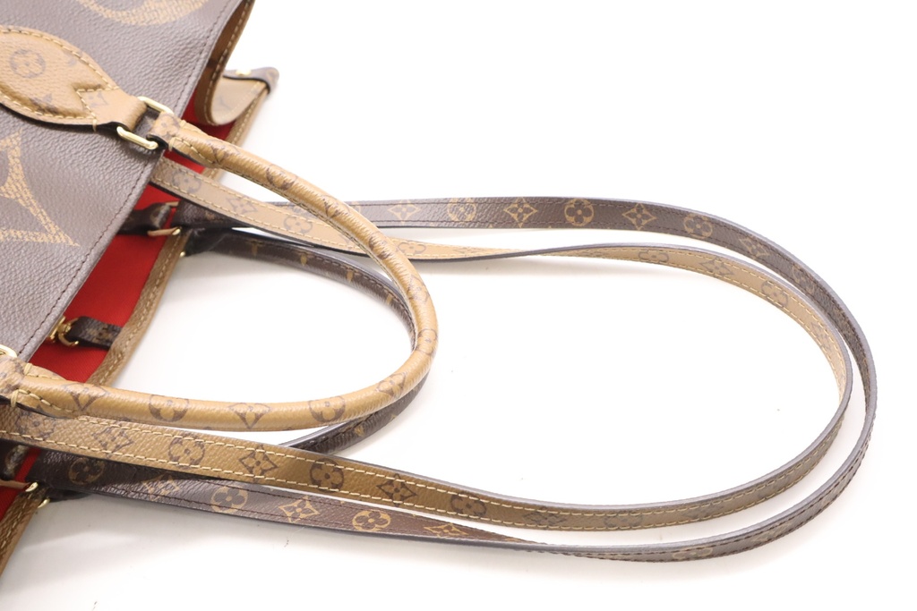 Louis Vuitton Monogram Giant On The Go GM Tote Bag