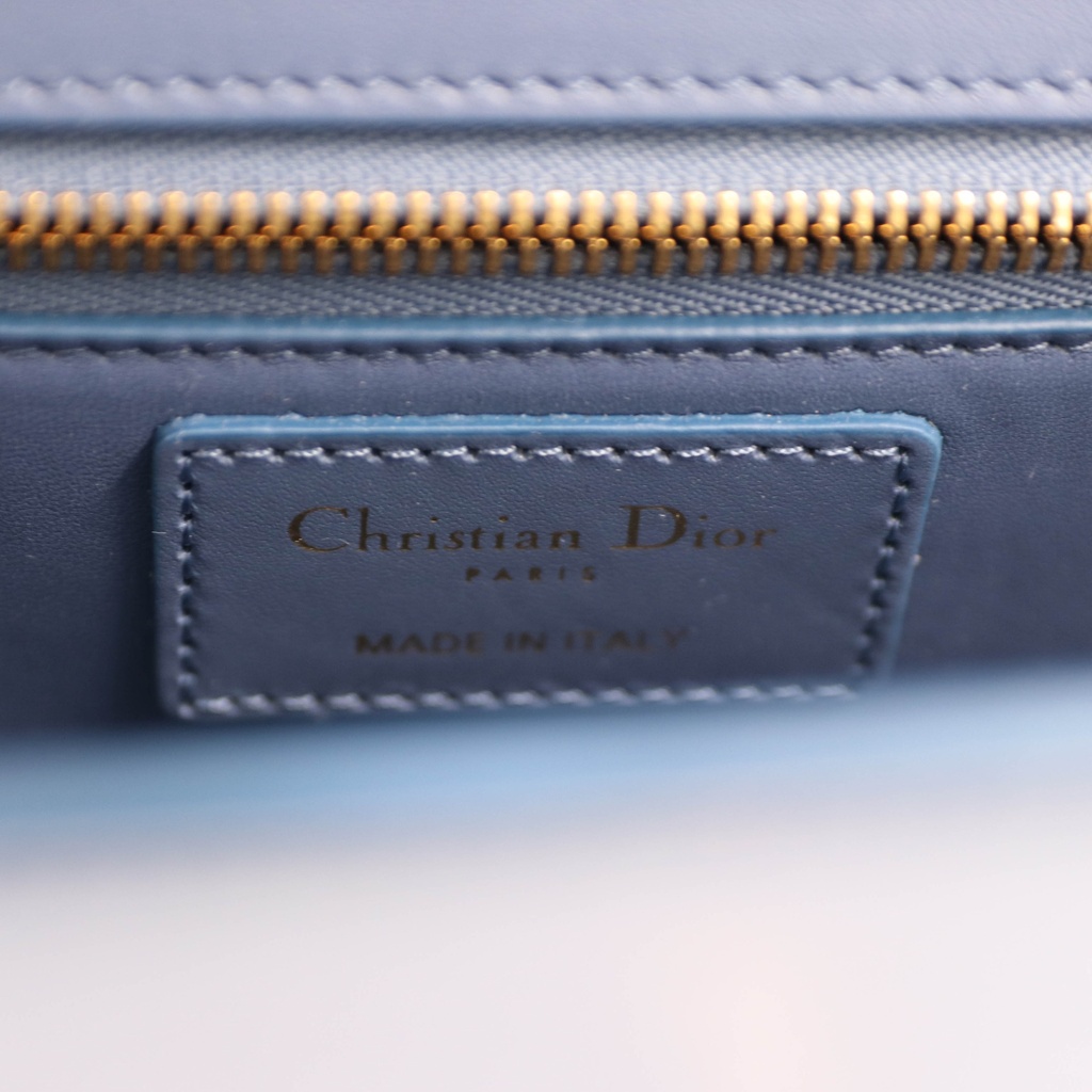 Christian Dior 30 Montaigne Flap Bag 