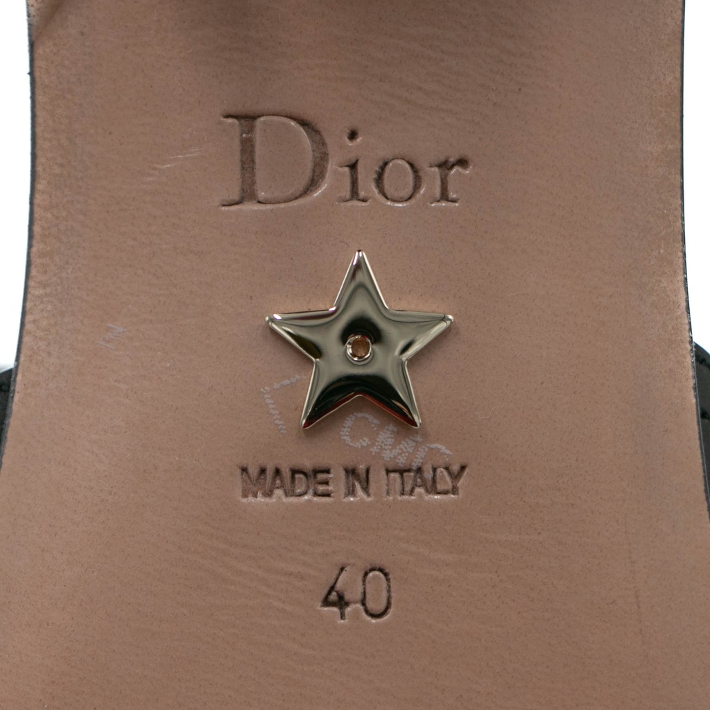 Christian Dior 30 Montaigne Heeled Slide Gold Calfskin Size 40