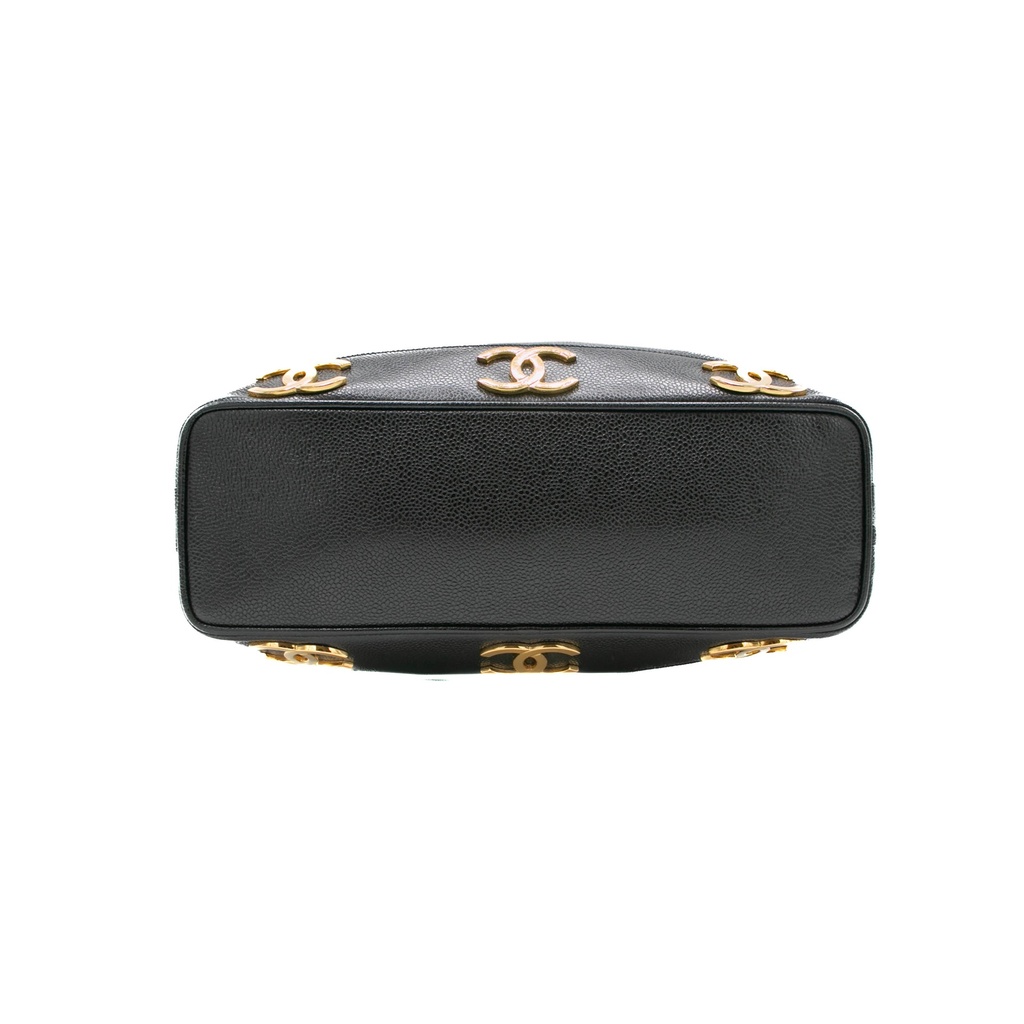 Chanel Caviar CC Drawstring Shoulder Bag Black