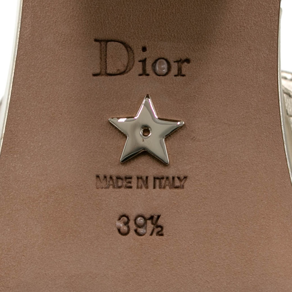 Christian Dior 30 Montaigne Heeled Slide Gold Calfskin Size 39 1/2