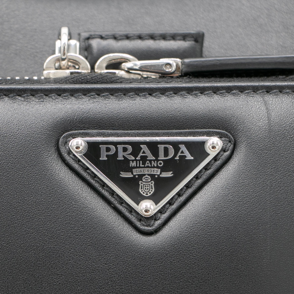 Prada Leather Shoulder Bag With Pouch Black 2VH168