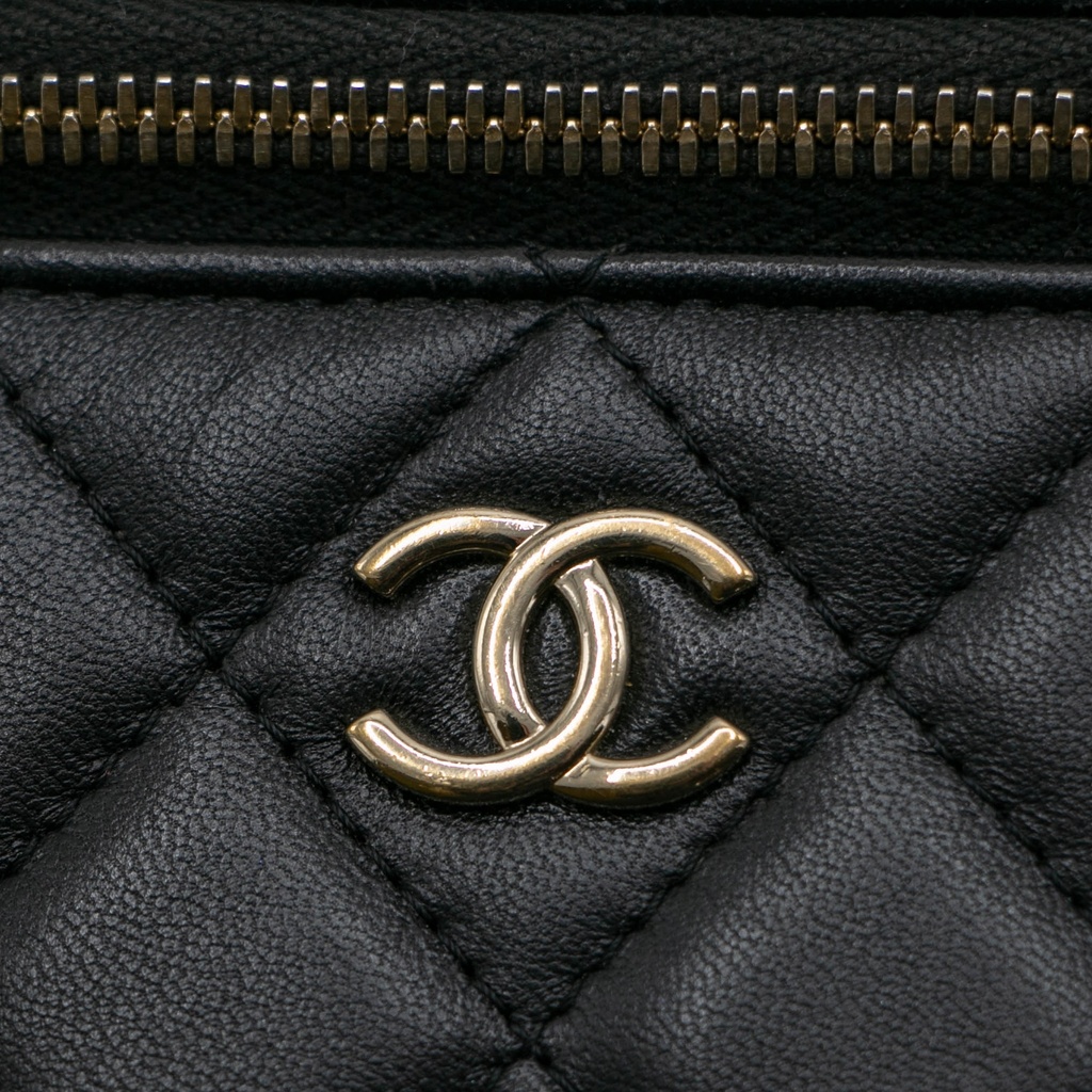 Chanel Lambskin Quilted My Chanel Lady Vanity Case With Chain Black