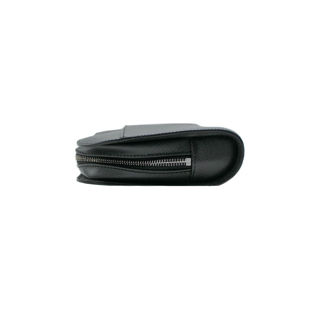 Louis Vuitton Taiga Baikal Pouch Black