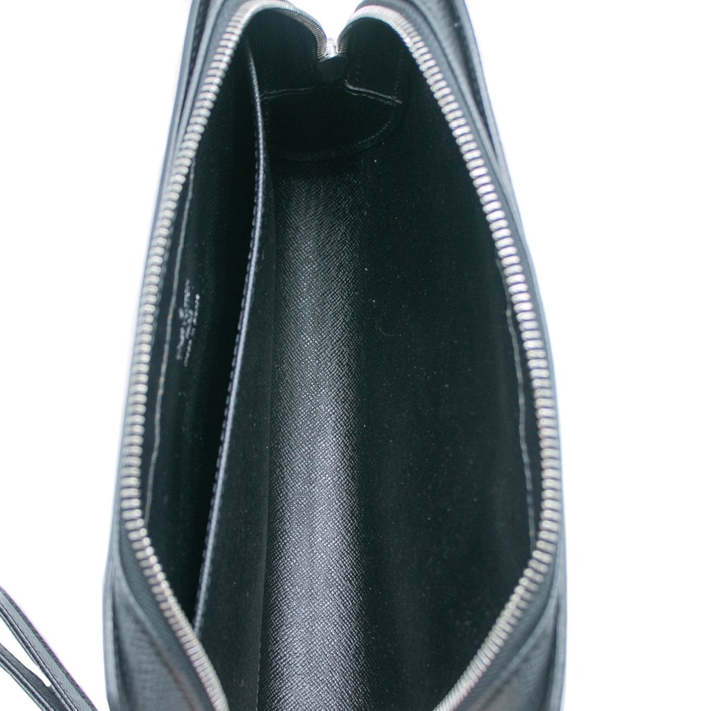 Louis Vuitton Taiga Baikal Pouch Black