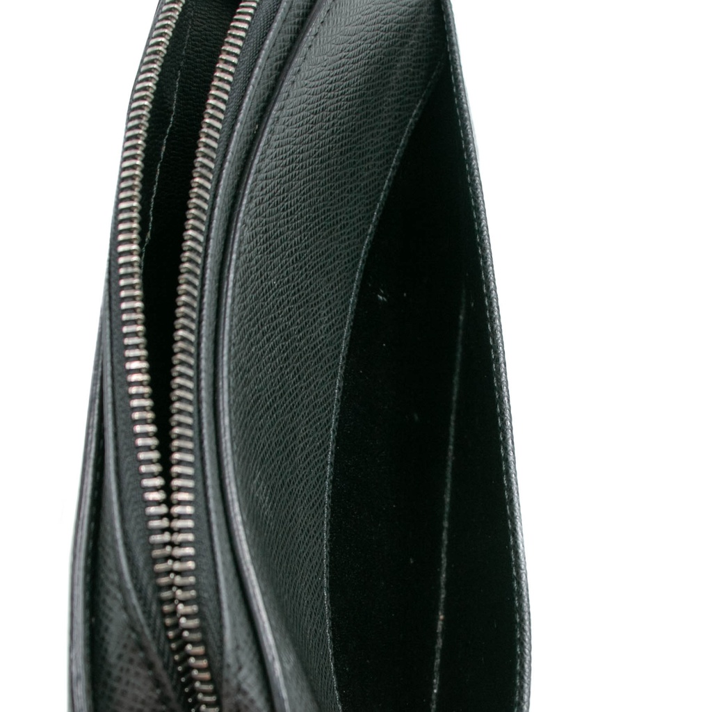 Louis Vuitton Taiga Baikal Pouch Black