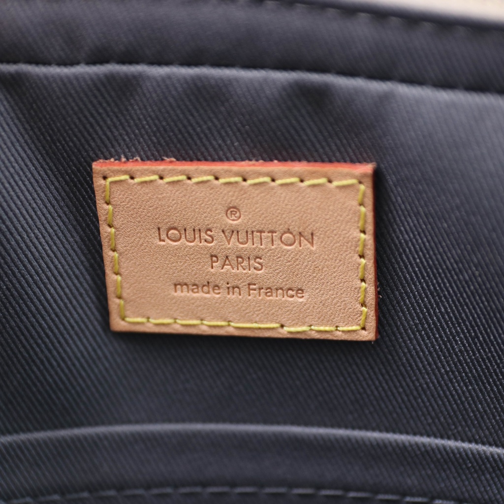 Louis Vuitton Damier Salt Trio Messenger Bag