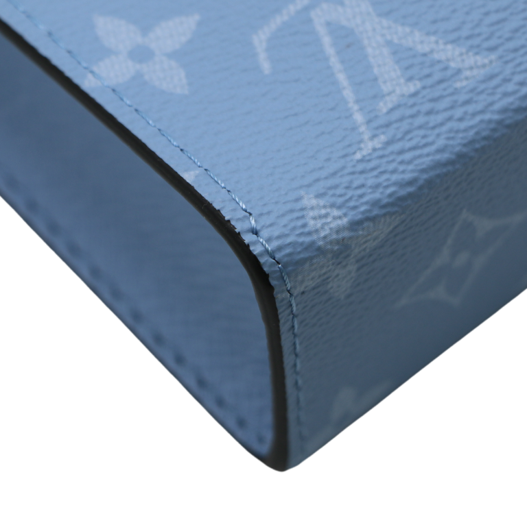 Louis Vuitton Gaston Wearable Wallet Taigarama