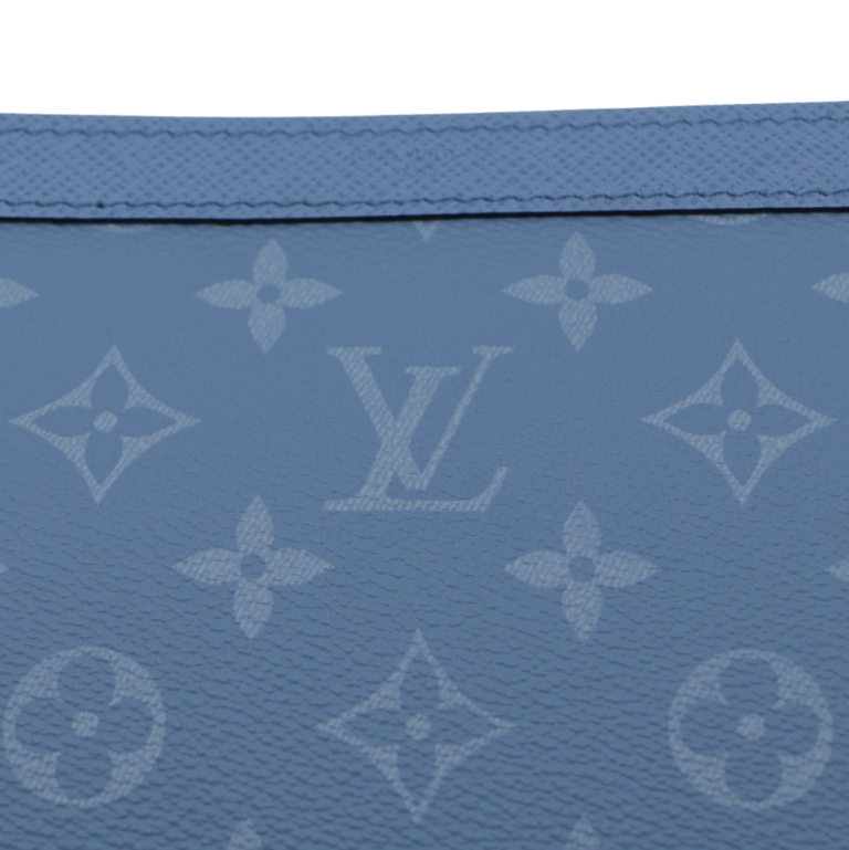 Louis Vuitton Gaston Wearable Wallet Taigarama
