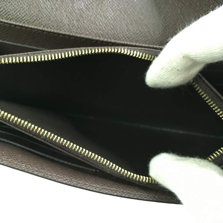 Louis Vuitton Monogram Sarah Wallet