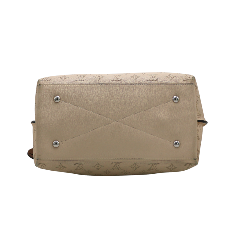 Louis Vuitton Mahina Carmel Hobo Bag Creme