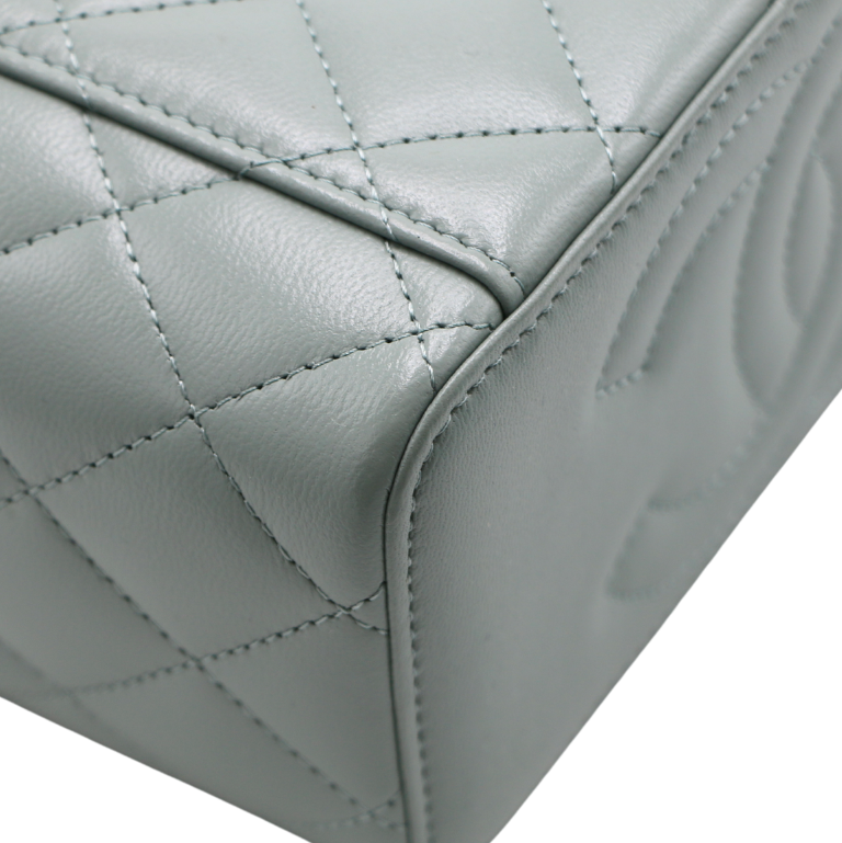Chanel Caviar Quilted Small Tiny CC Vanity Case With Chain
