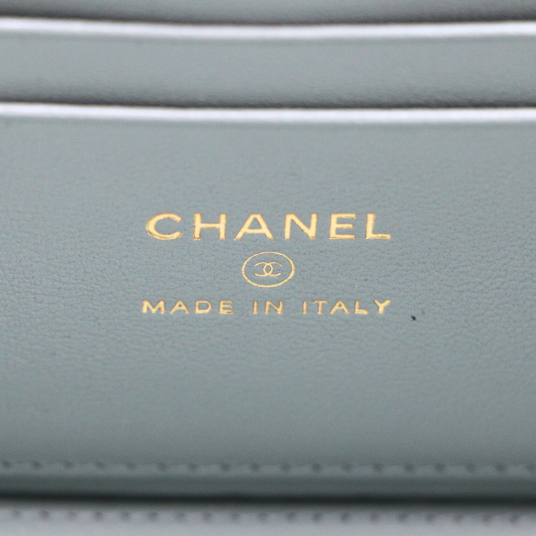 Chanel Caviar Quilted Small Tiny CC Vanity Case With Chain