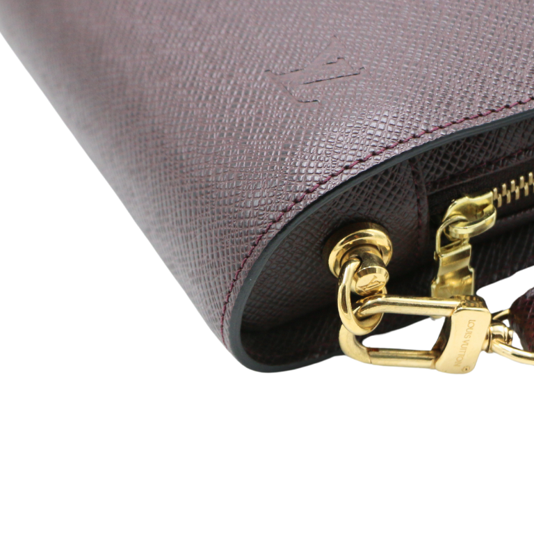 Louis Vuitton Taiga Baikal Pouch 