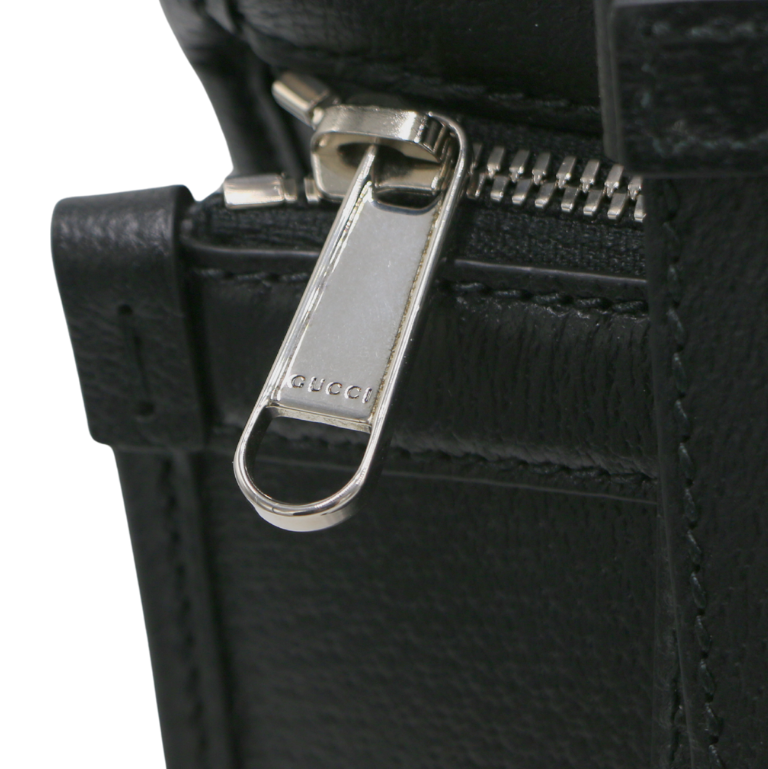 Gucci Medium Messenger Bag Black 735111