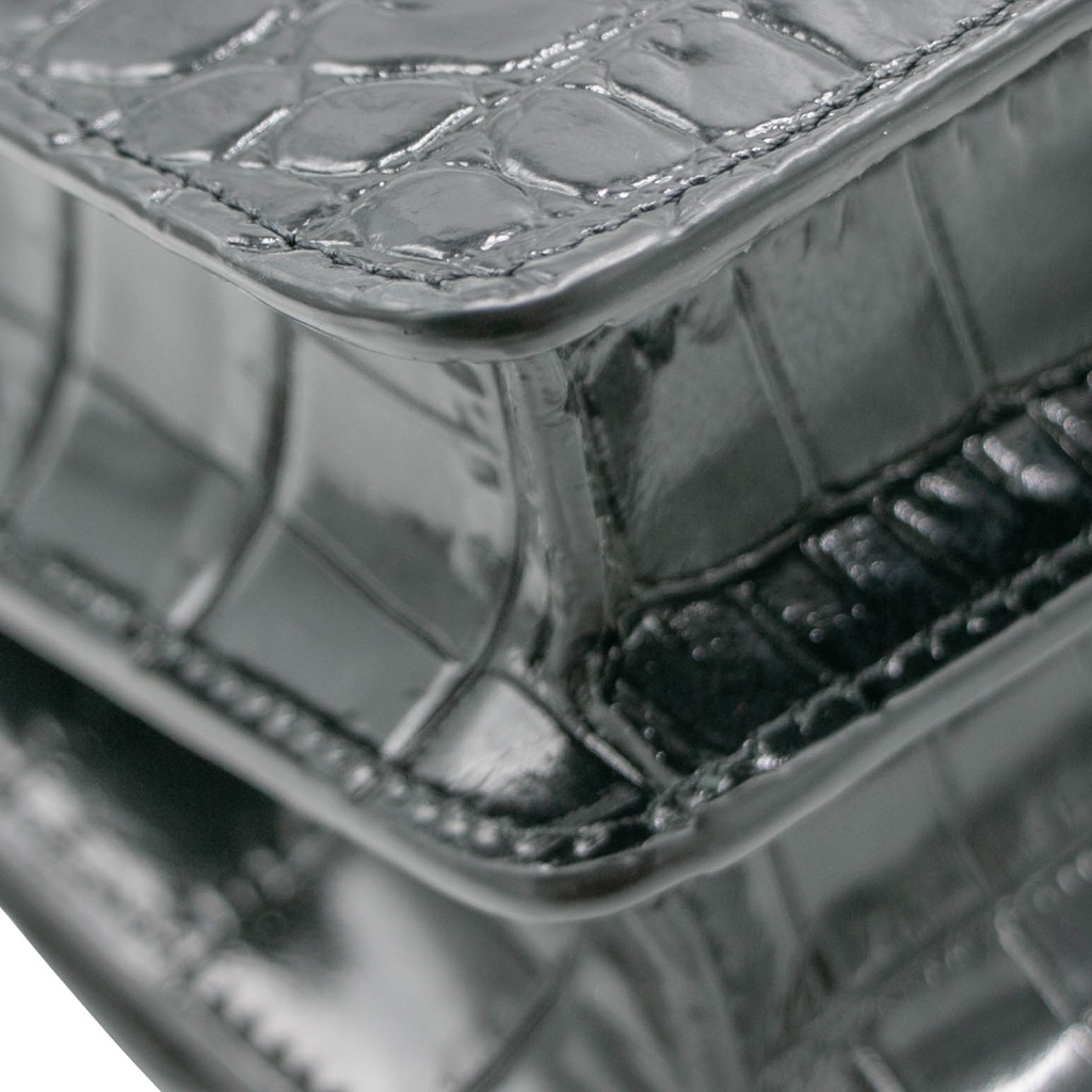 Valentino Garavani Vain Small Shoulder Bag In Crocodile Leather in Black