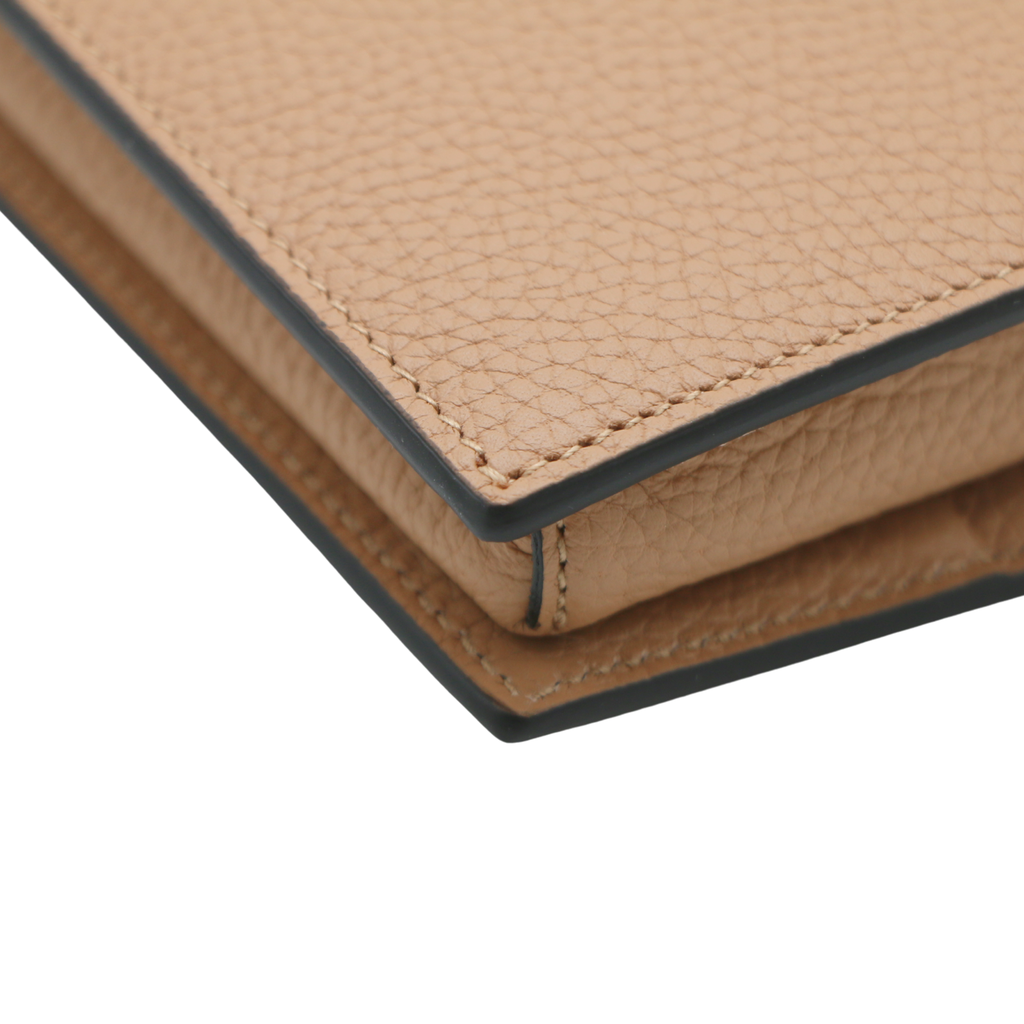 Gucci Interlocking G Chain Wallet Light Brown 746056