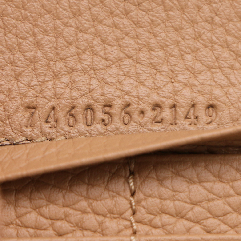 Gucci Interlocking G Chain Wallet Light Brown 746056