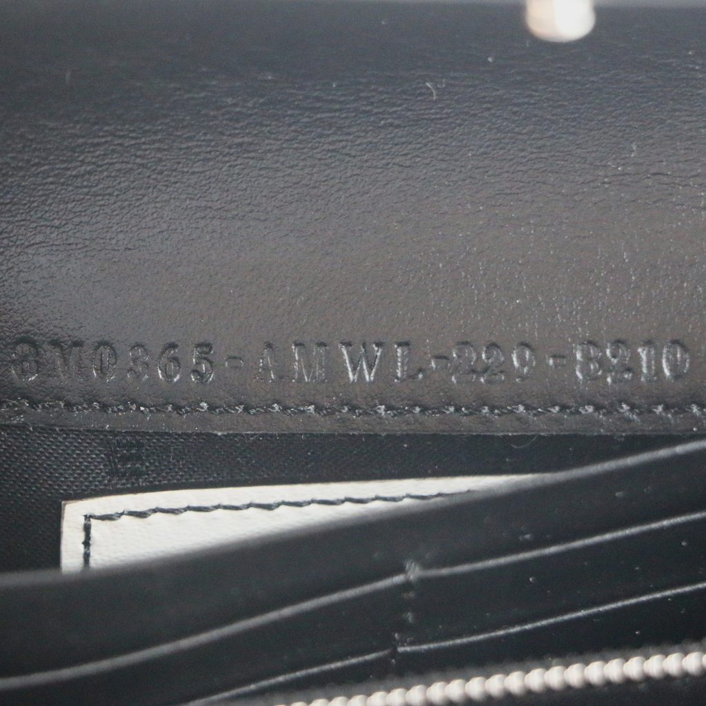 Fendi By Marc Jacobs Fendi Roma Coninental Wallet On Chain Black And White