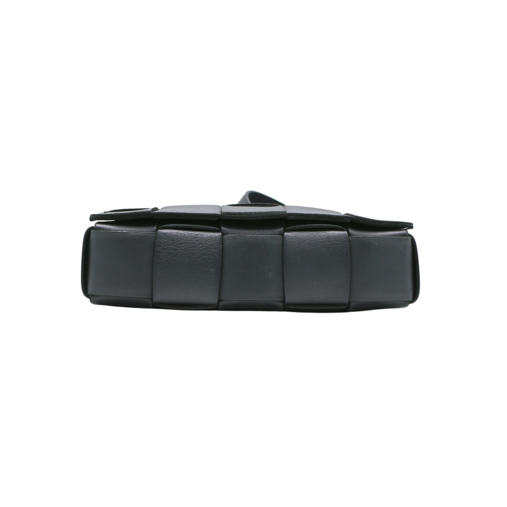 Bottega Veneta Intrecciato Cassette Black