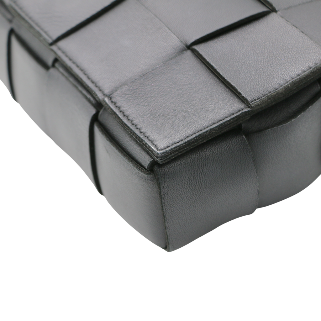 Bottega Veneta Intrecciato Cassette Black