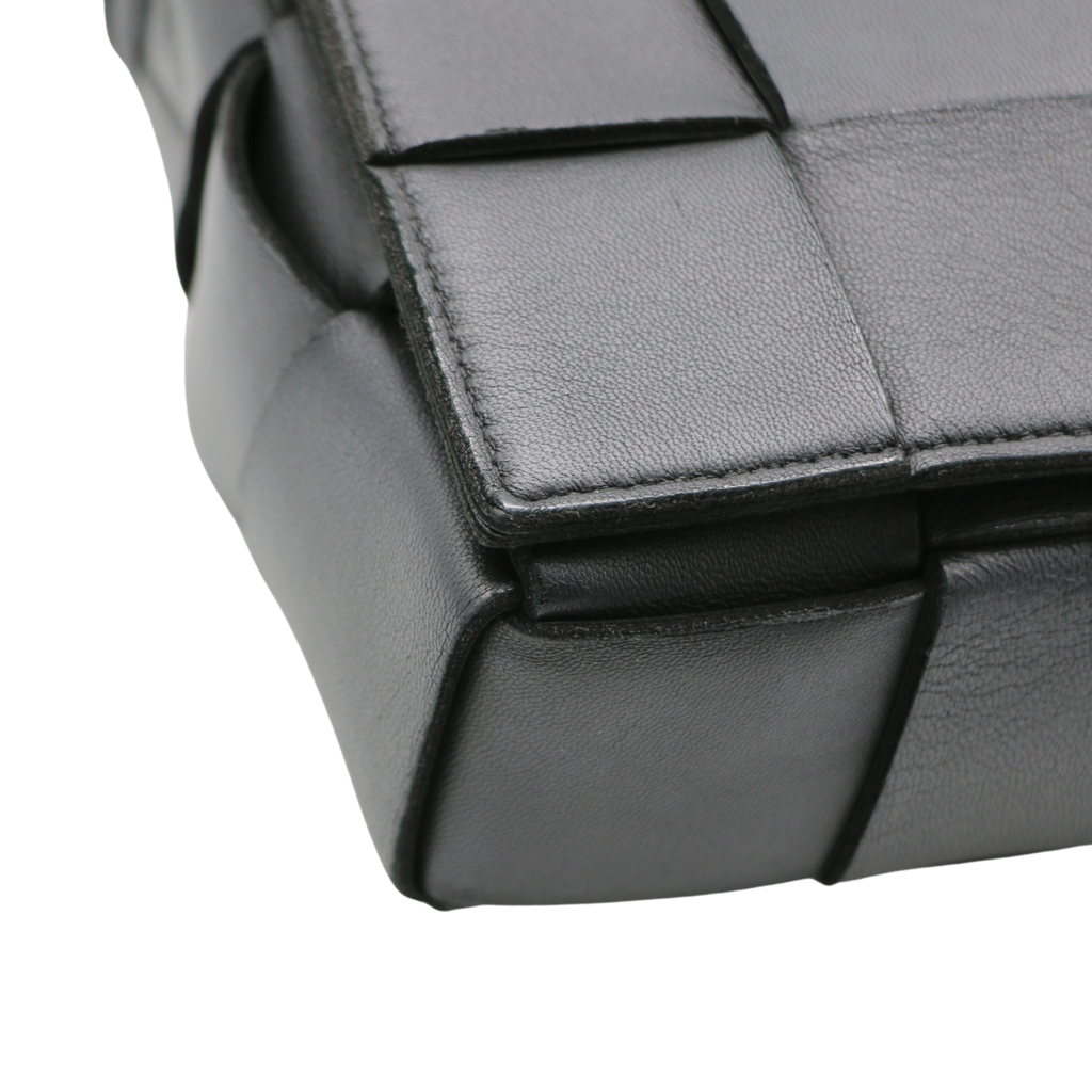 Bottega Veneta Intrecciato Cassette Black