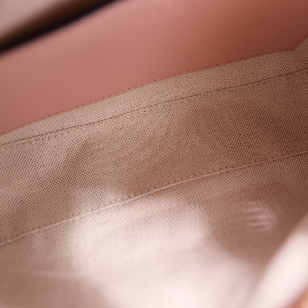 Gucci Gucci GG Matelassé Handbag Leather Pink 735049