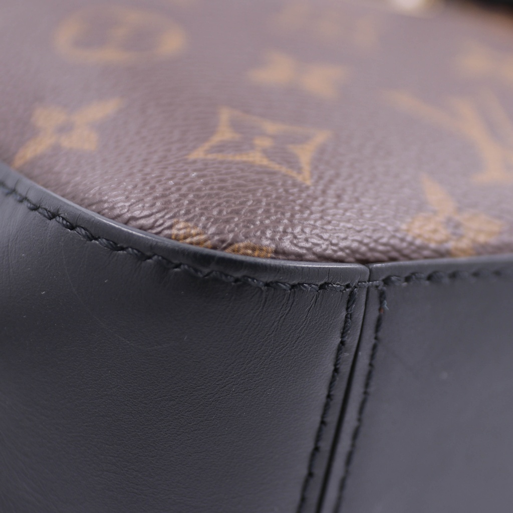 Louis Vuitton Monogram Saintonge Black Crossbody Bag