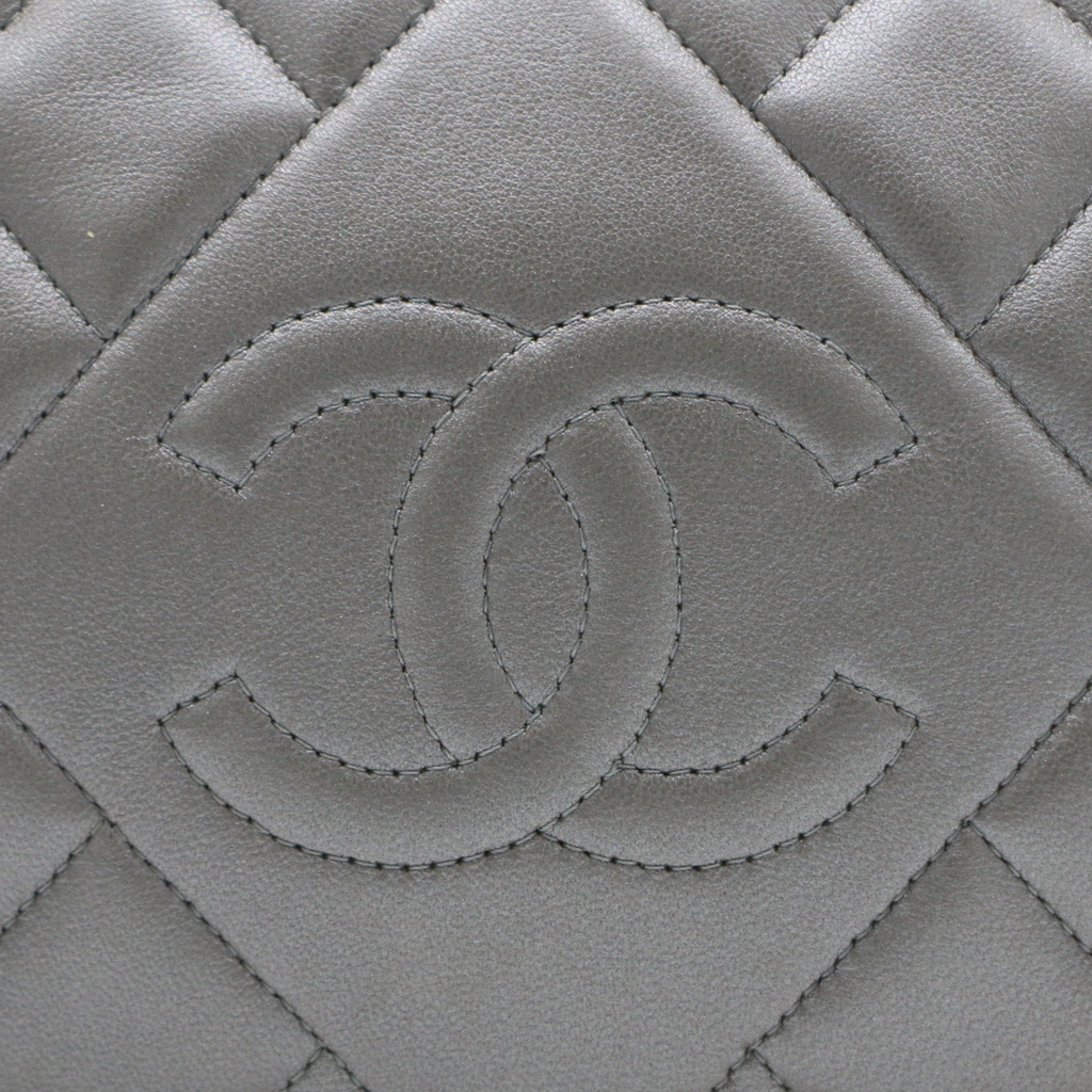 Chanel Metallic Lambskin Quilted Small Diamond CC Camera Case Dark Silver