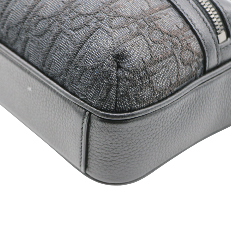 Christian Dior Oblique 2.0 Ridder Zipped Messenger Bag