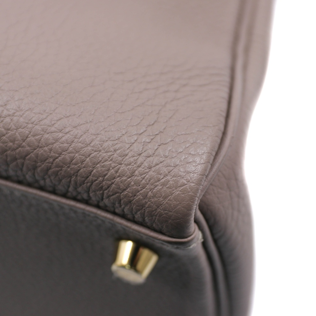 Hermès Kelly 28 Togo Leather Gold Hardware Year 2017 